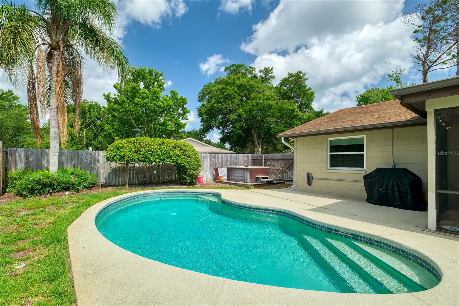 WEKIVA HUNT CLUB 3 FOX HUNT SEC 3 - Residential