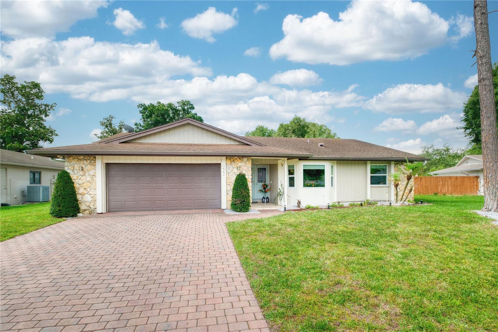 WEKIVA HUNT CLUB 3 FOX HUNT SEC 3 - Residential