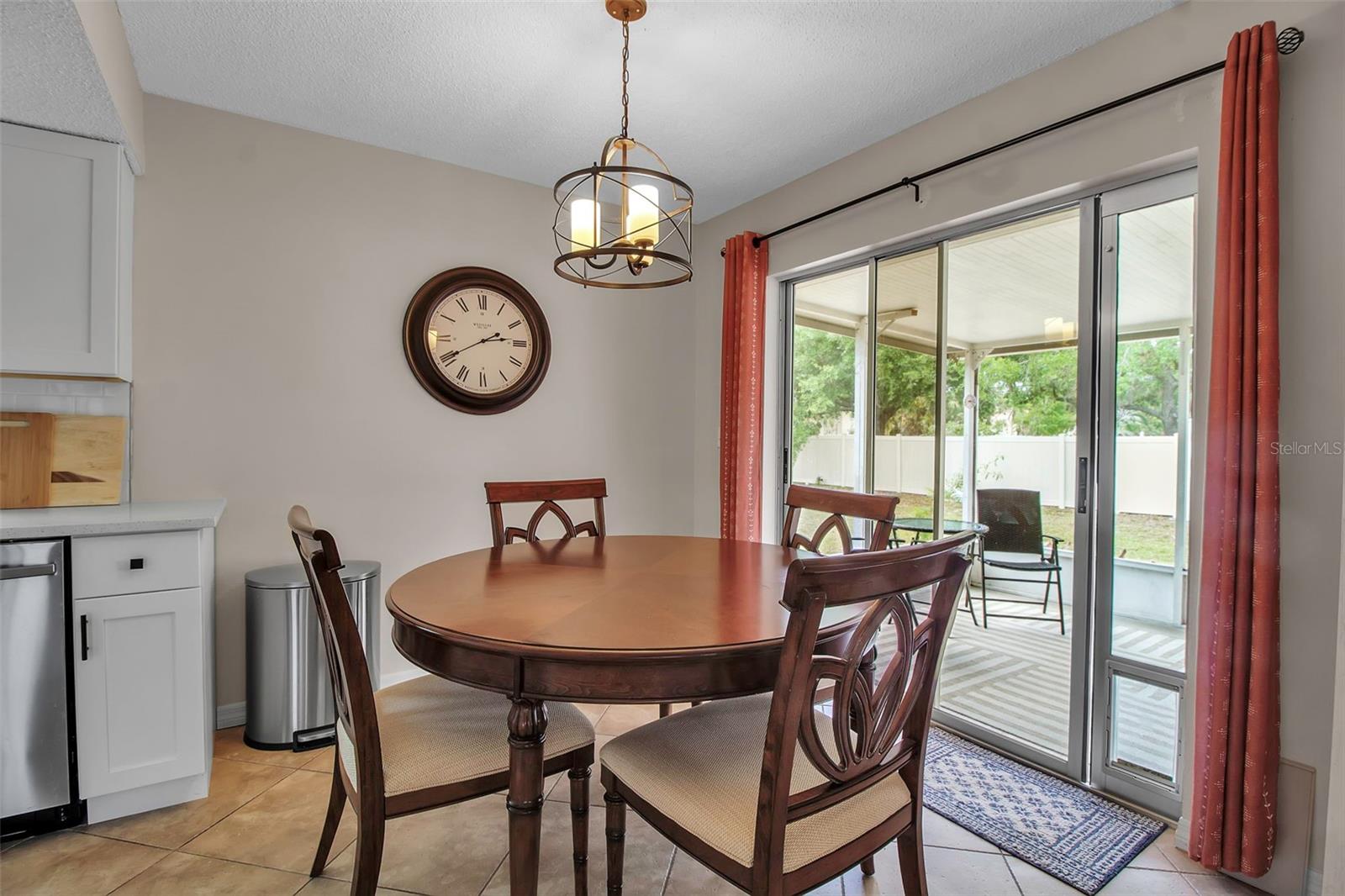 JEFFERSON PINES - Residential
