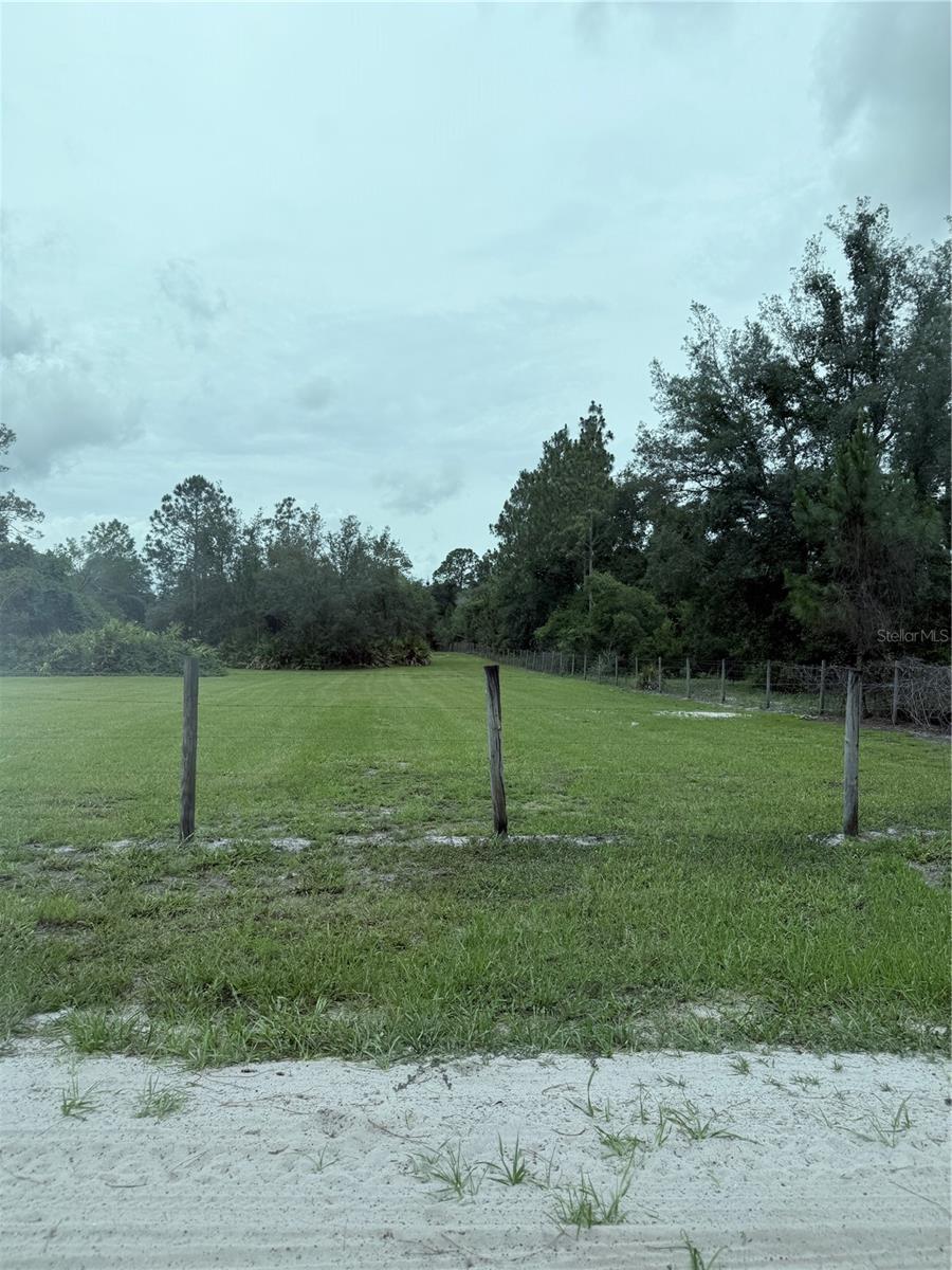 BLACKWATER OAKS SUB - Land