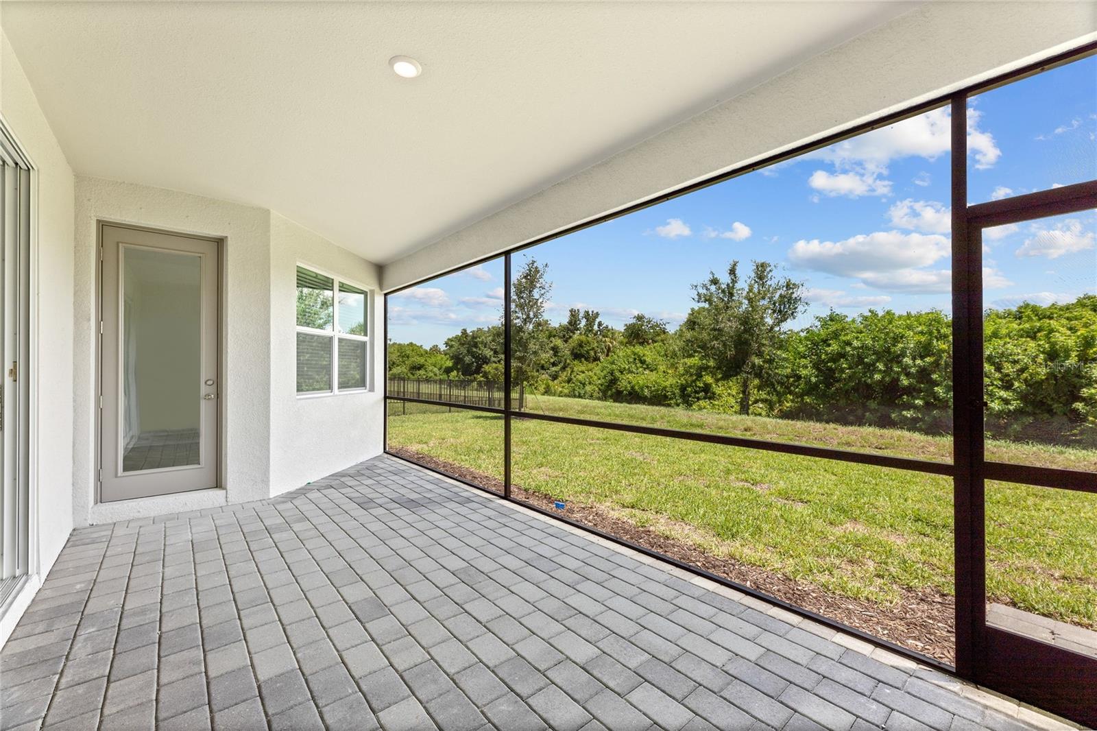 CALUSA COUNTRY CLUB - Residential