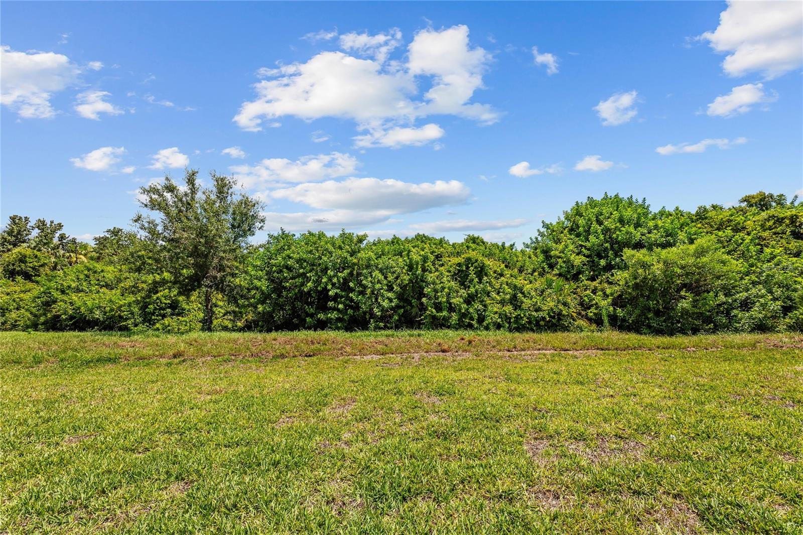 CALUSA COUNTRY CLUB - Residential