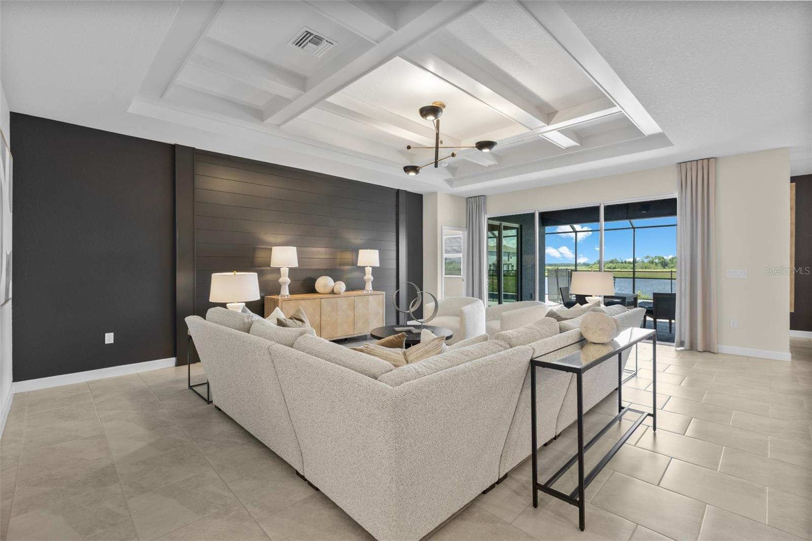 CALUSA COUNTRY CLUB - Residential