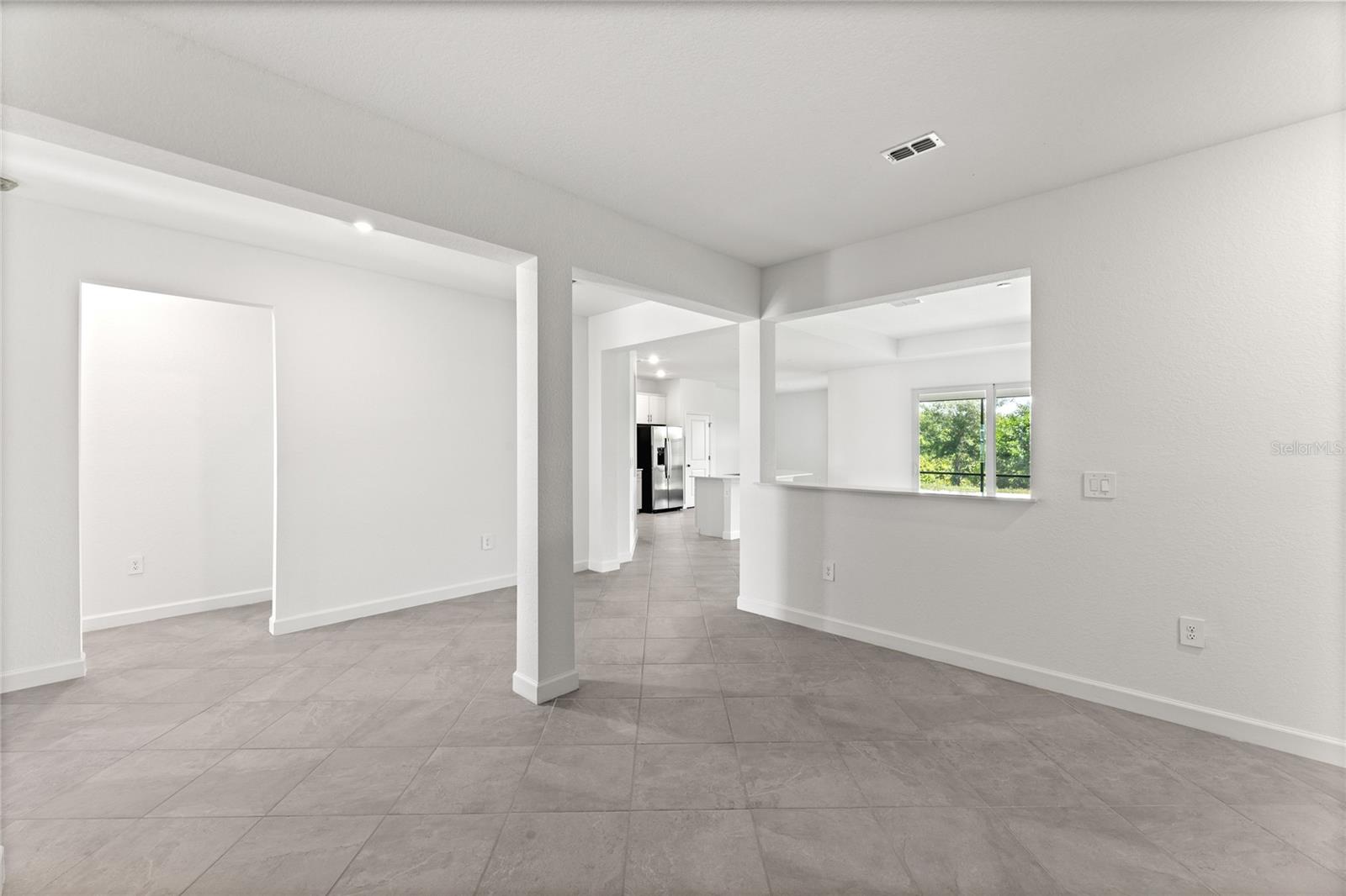 CALUSA COUNTRY CLUB - Residential