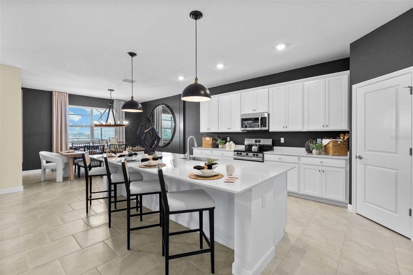 CALUSA COUNTRY CLUB - Residential