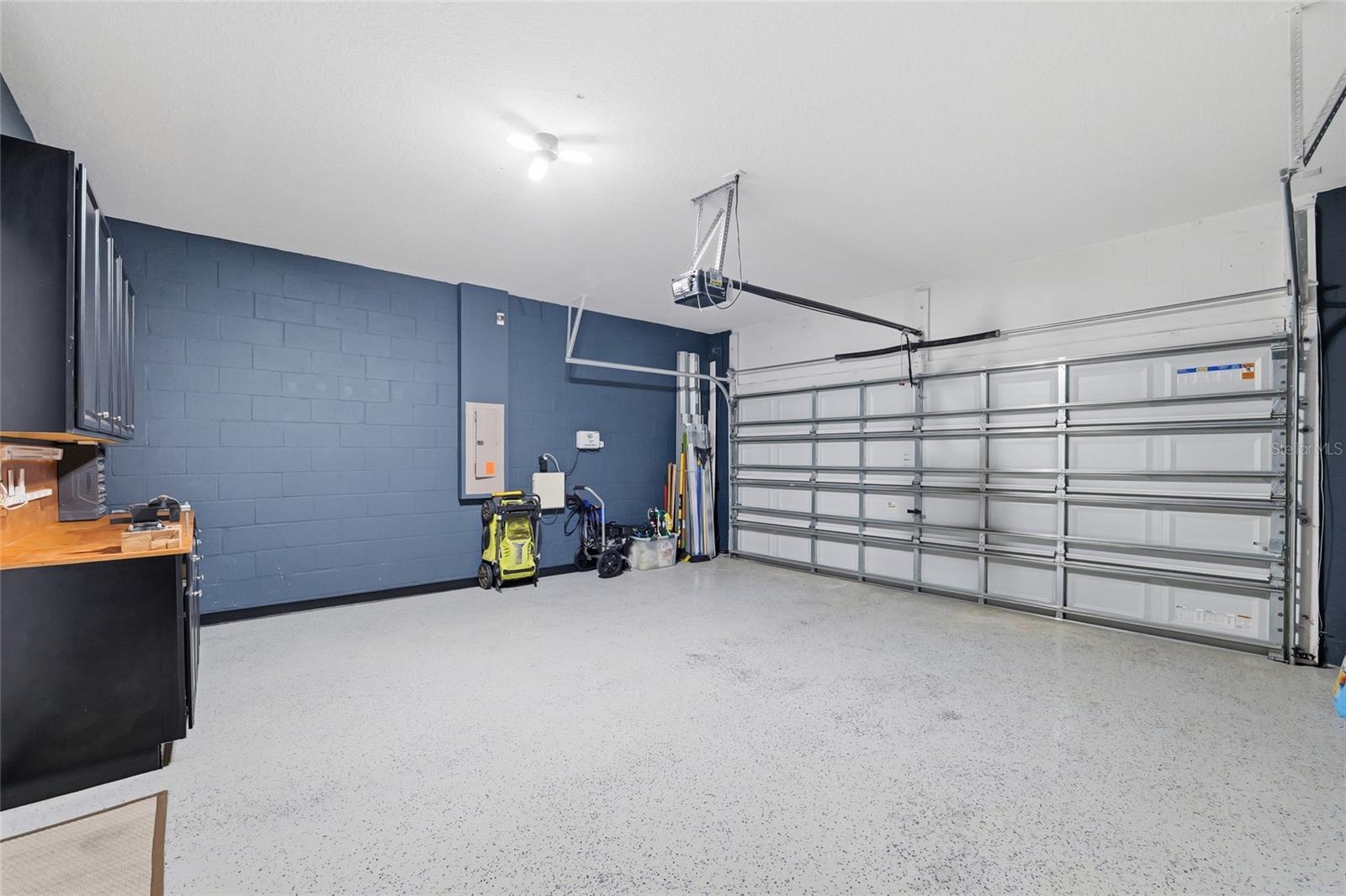 BELMONT NORTH - 3935 - Residential