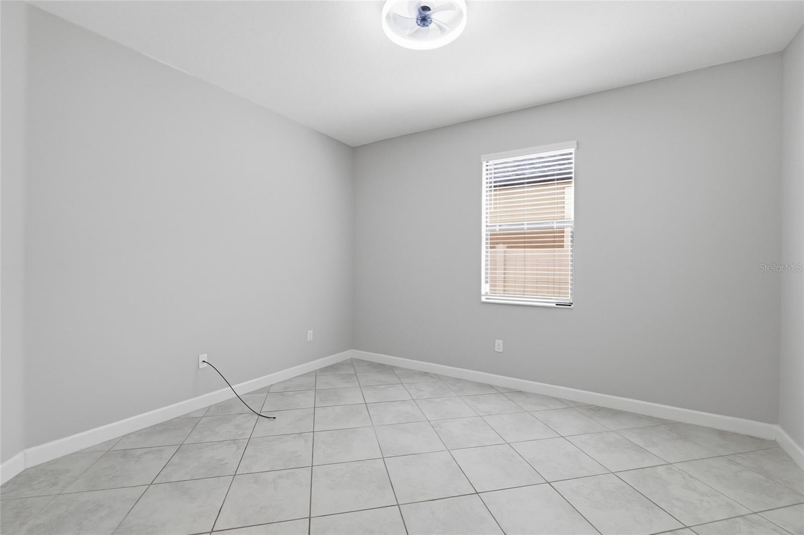 BELMONT NORTH - 3935 - Residential