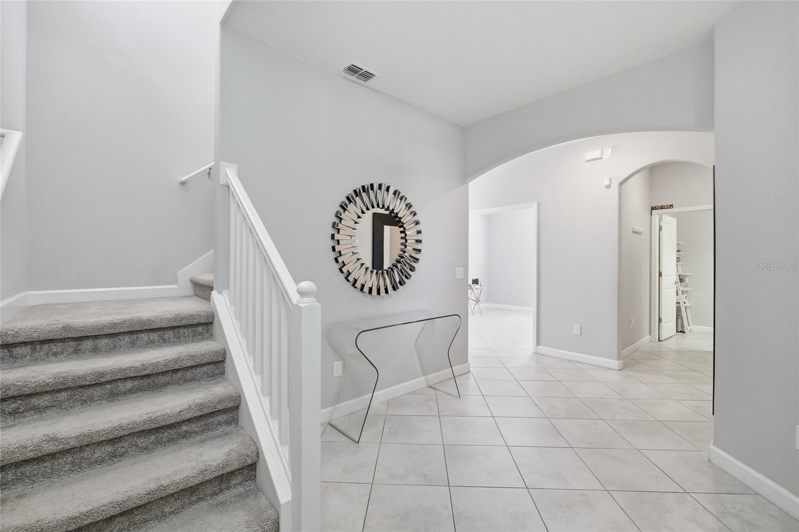 BELMONT NORTH - 3935 - Residential