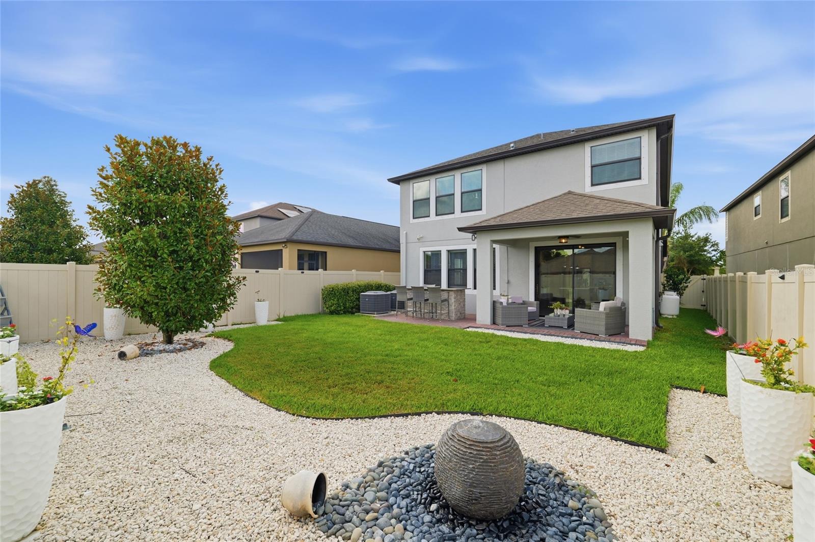 BELMONT NORTH - 3935 - Residential
