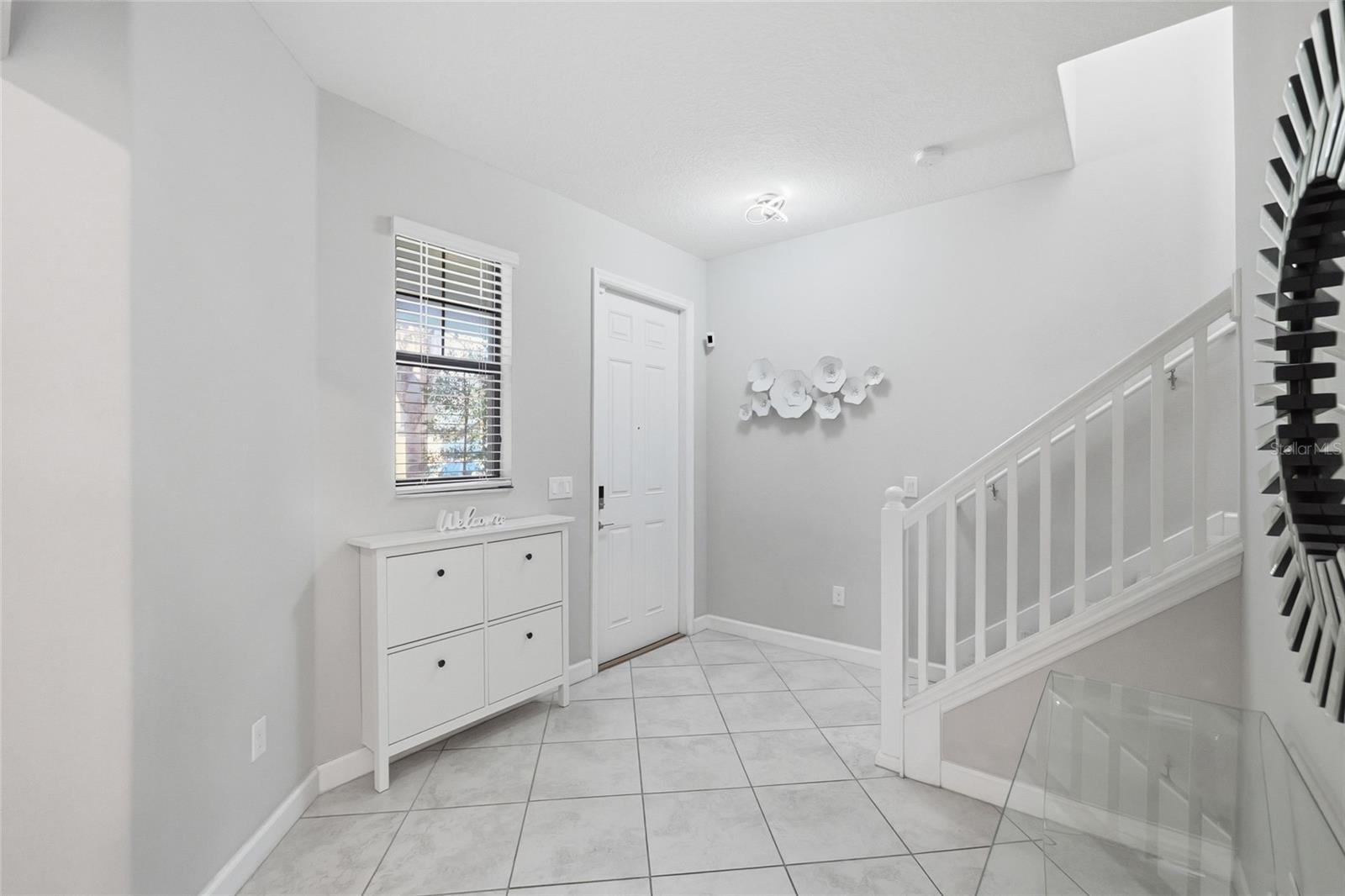 BELMONT NORTH - 3935 - Residential