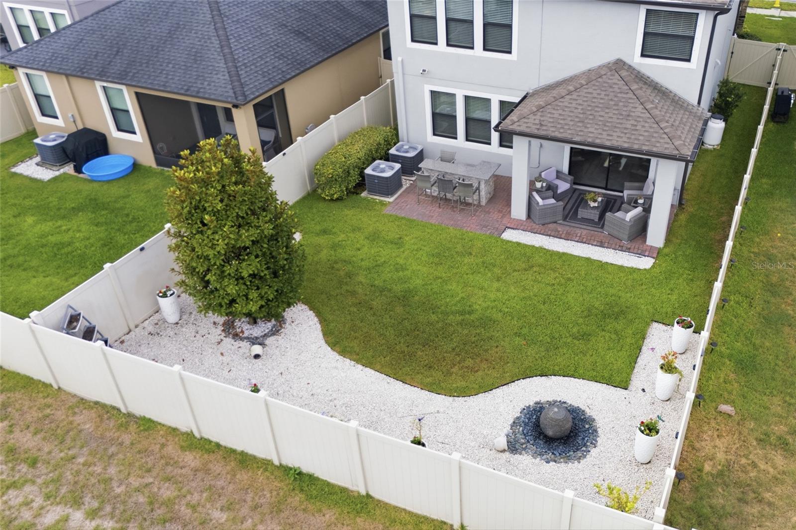 BELMONT NORTH - 3935 - Residential