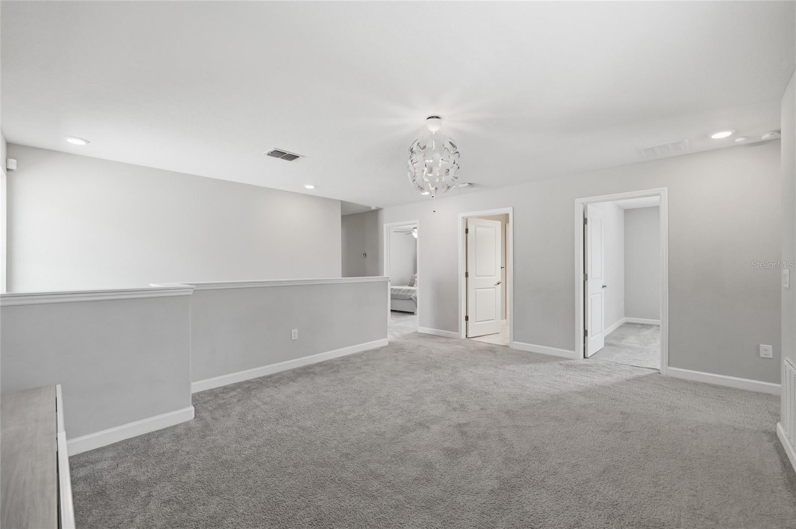 BELMONT NORTH - 3935 - Residential