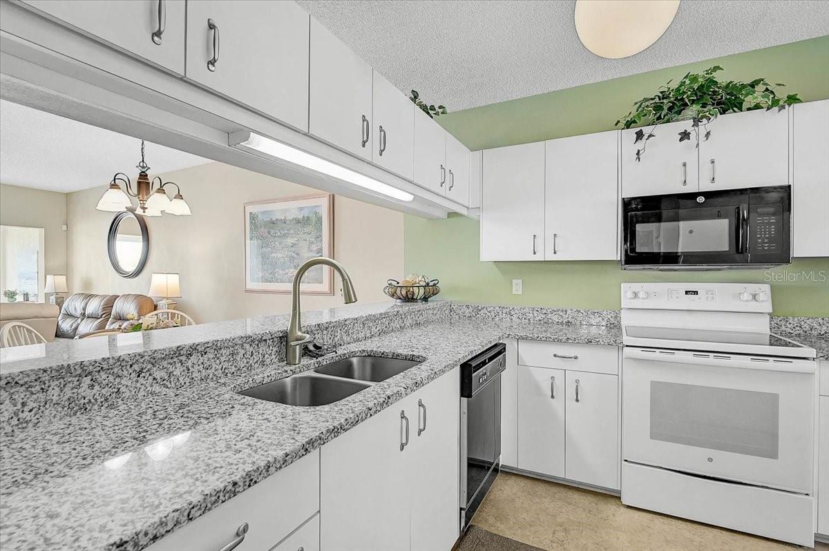 FAIRWAY TRACE - Residential