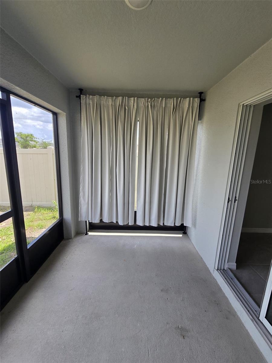 OCALA CROSSINGS SOUTH PH ONE - Residential Lease