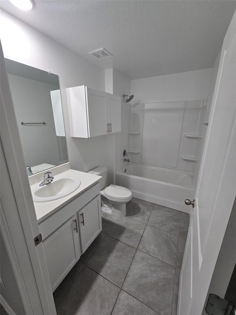OCALA CROSSINGS SOUTH PH ONE - Residential Lease