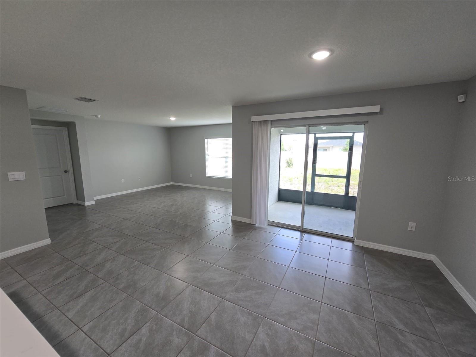 OCALA CROSSINGS SOUTH PH ONE - Residential Lease