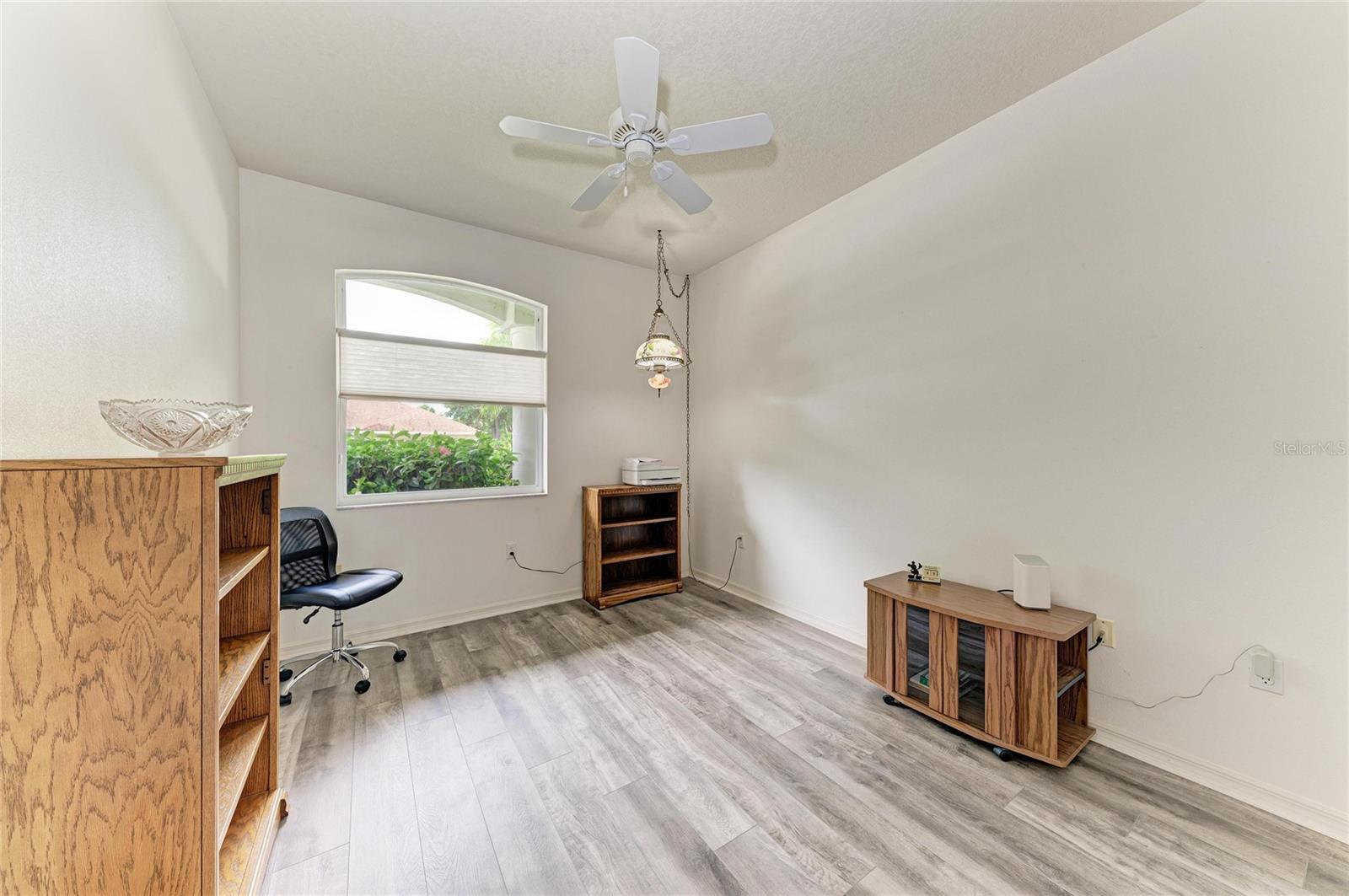 BAY OAKS ESTATES - Residential