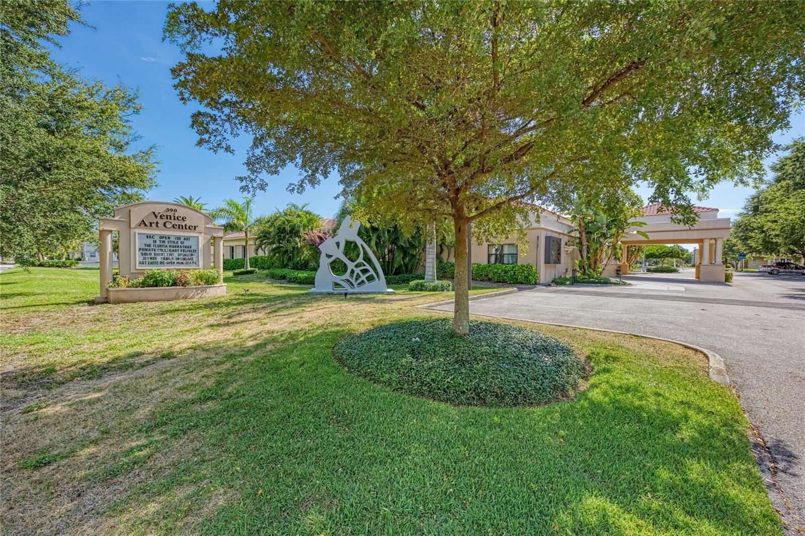 BAY OAKS ESTATES - Residential