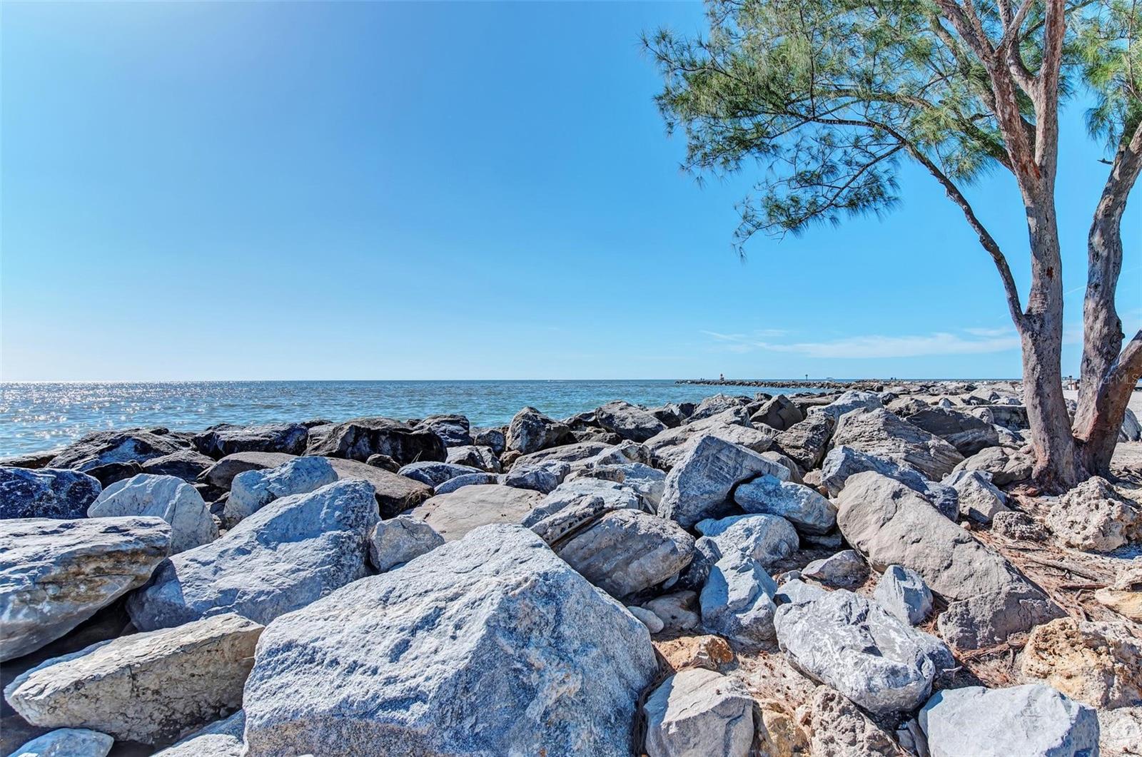 BAY OAKS ESTATES - Residential