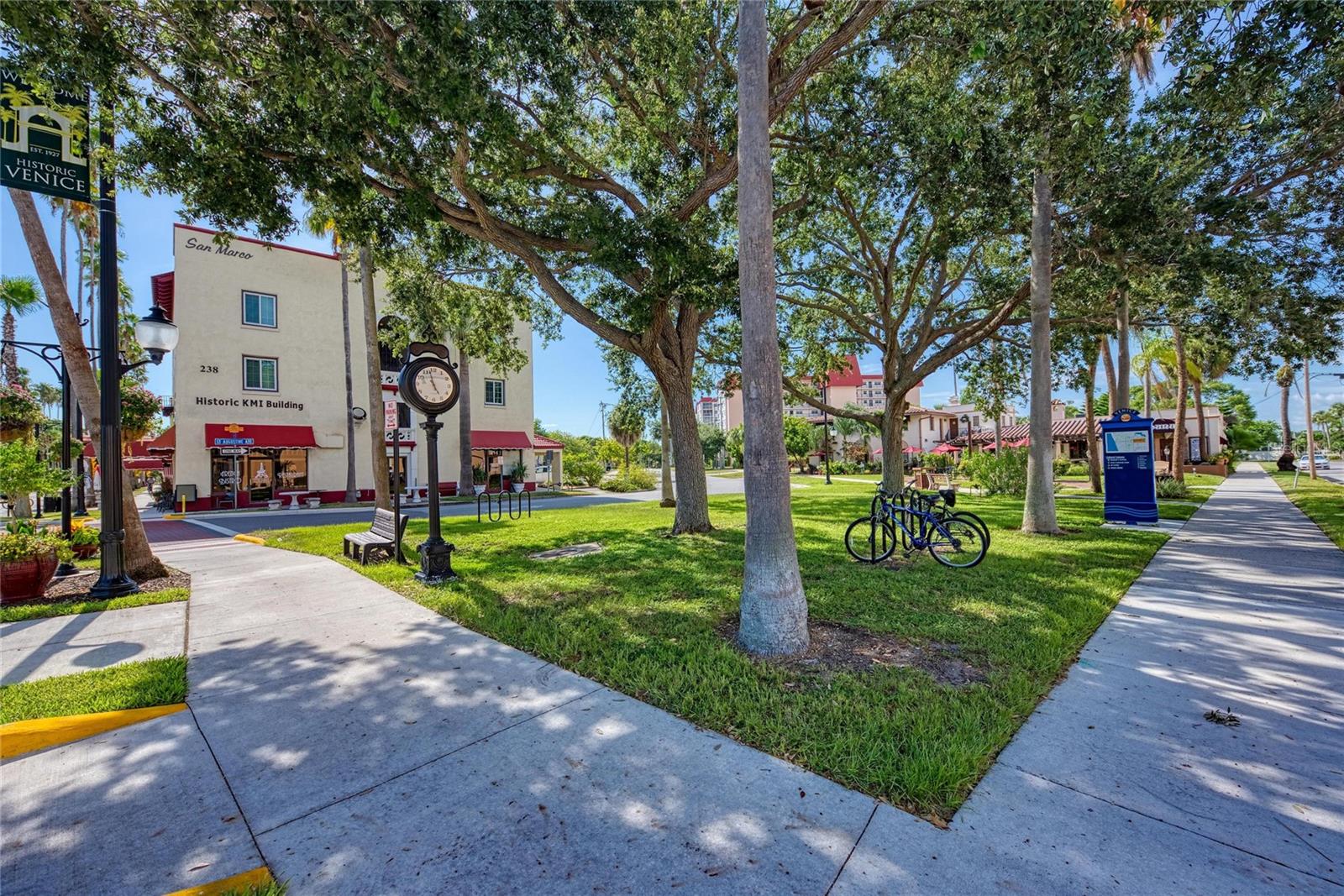BAY OAKS ESTATES - Residential