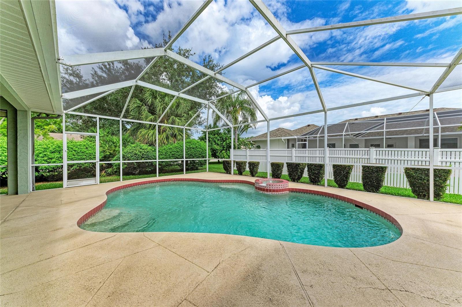 BAY OAKS ESTATES - Residential