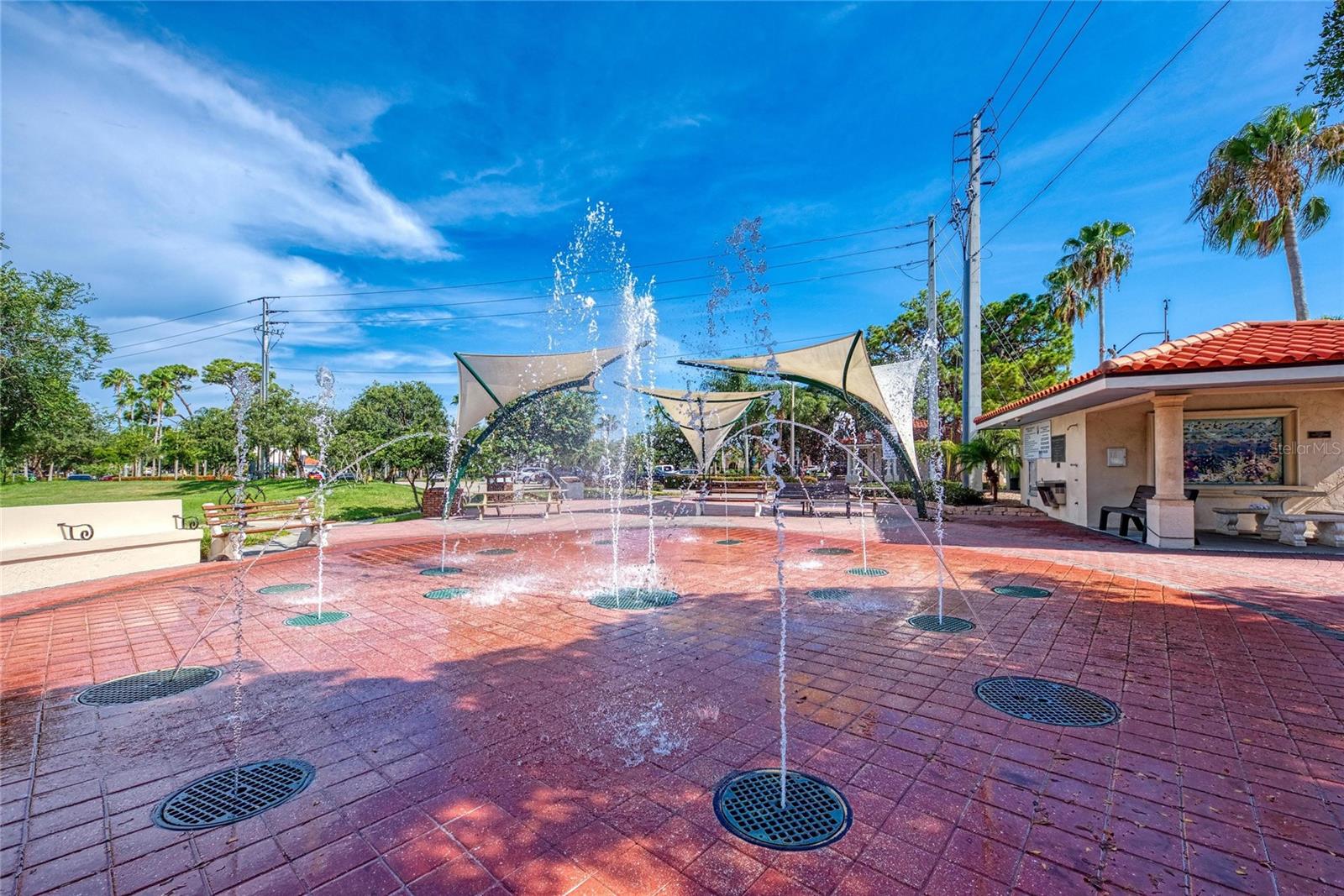 BAY OAKS ESTATES - Residential