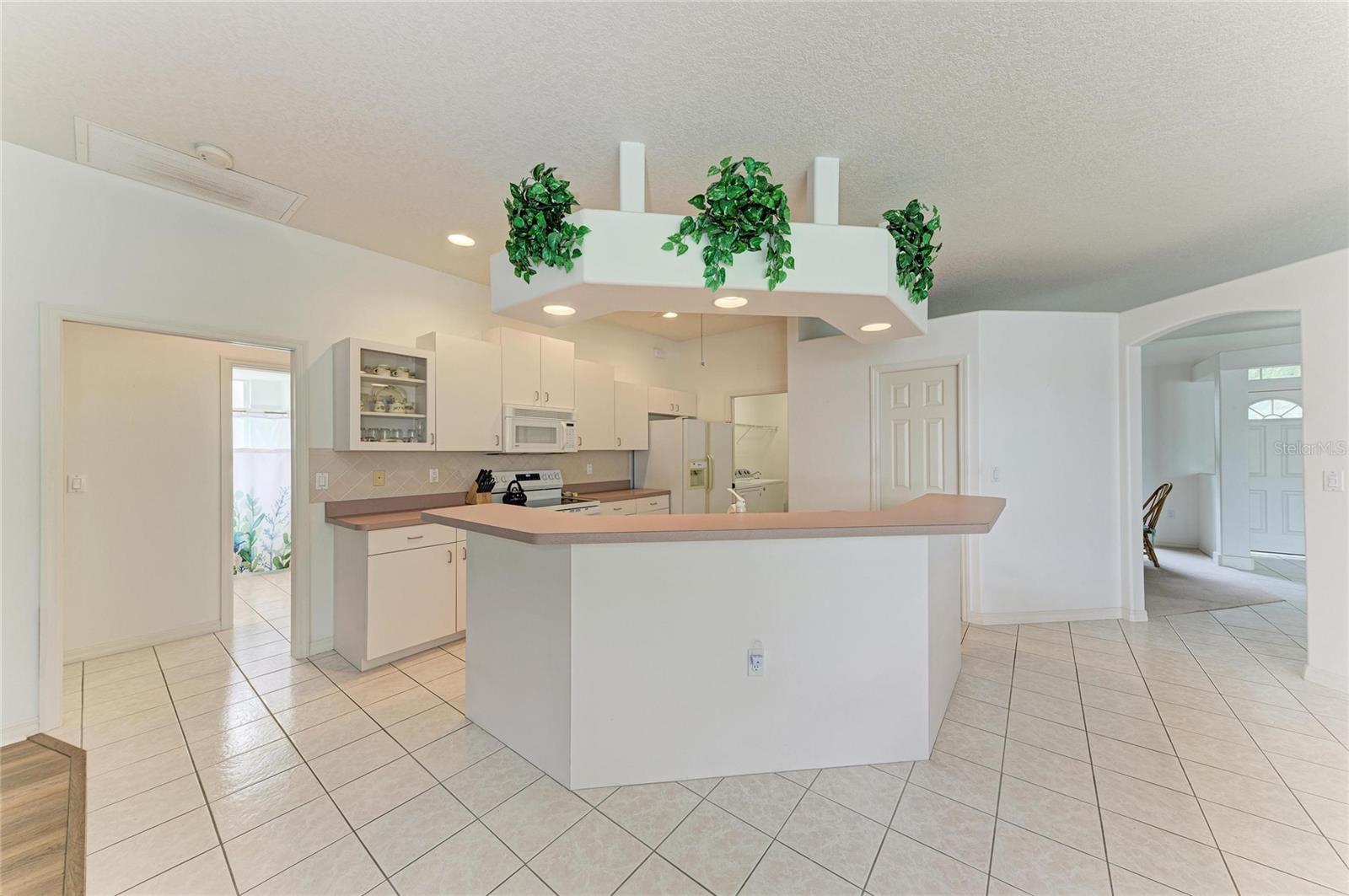 BAY OAKS ESTATES - Residential
