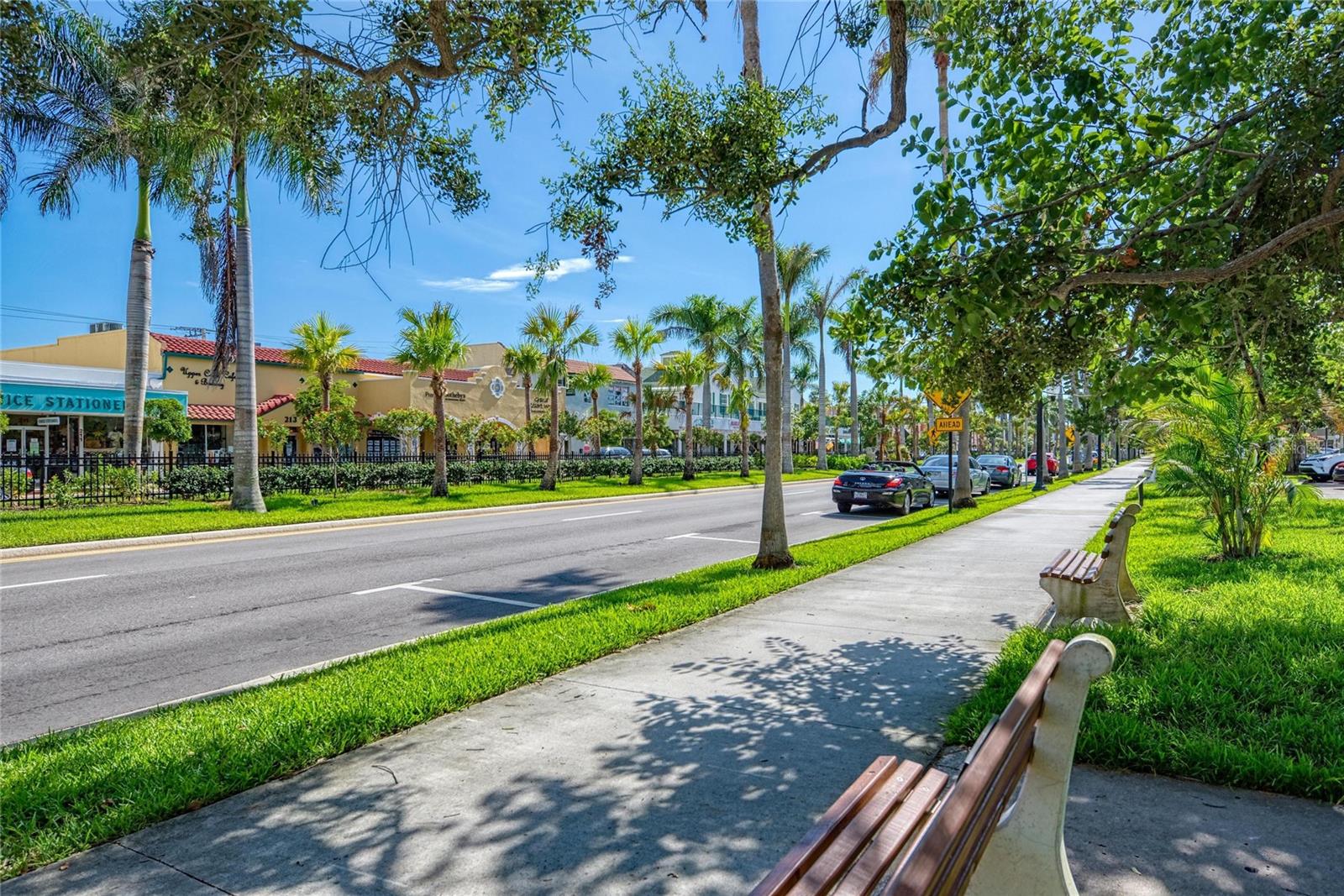 BAY OAKS ESTATES - Residential
