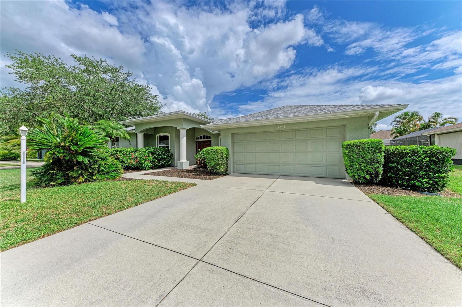 BAY OAKS ESTATES - Residential