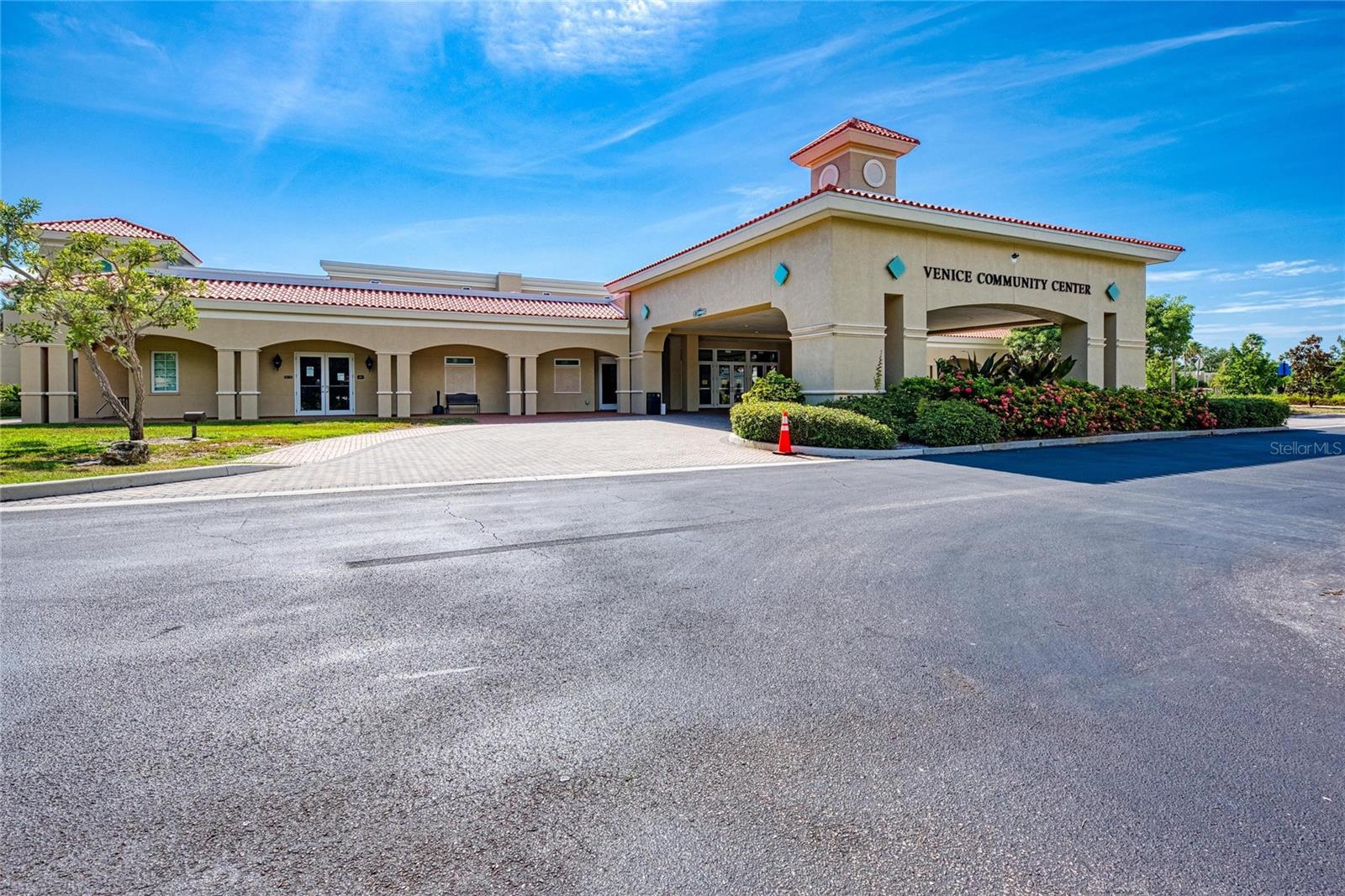 BAY OAKS ESTATES - Residential