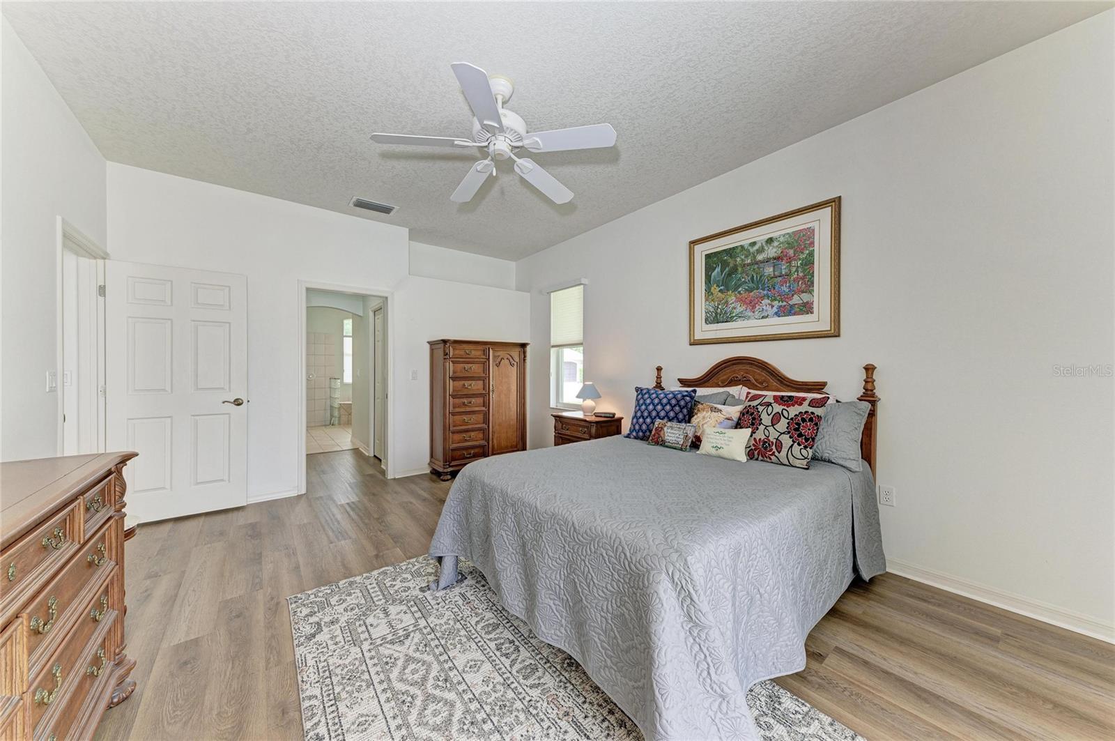 BAY OAKS ESTATES - Residential