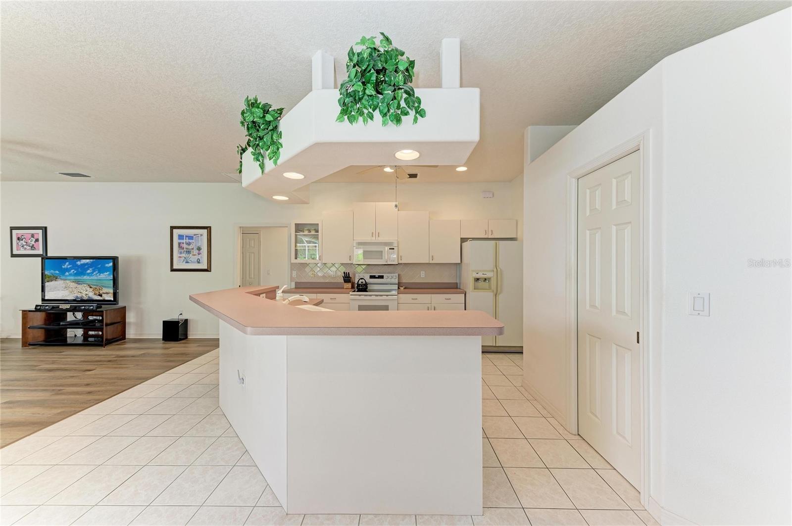 BAY OAKS ESTATES - Residential