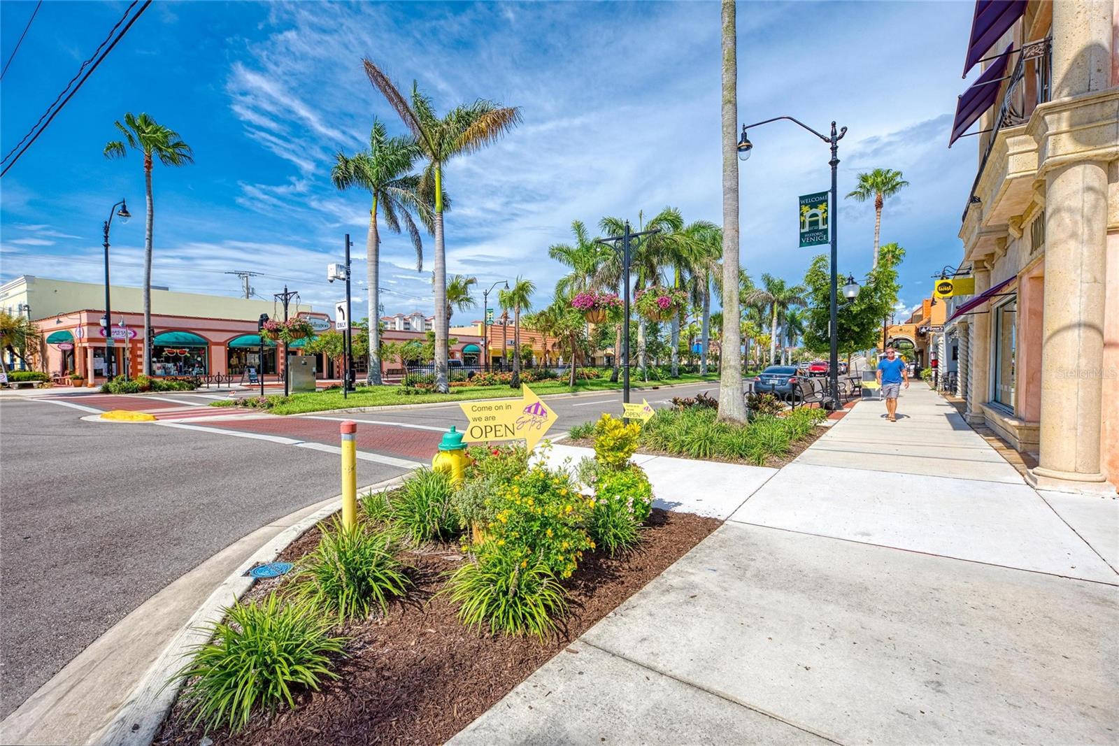 BAY OAKS ESTATES - Residential