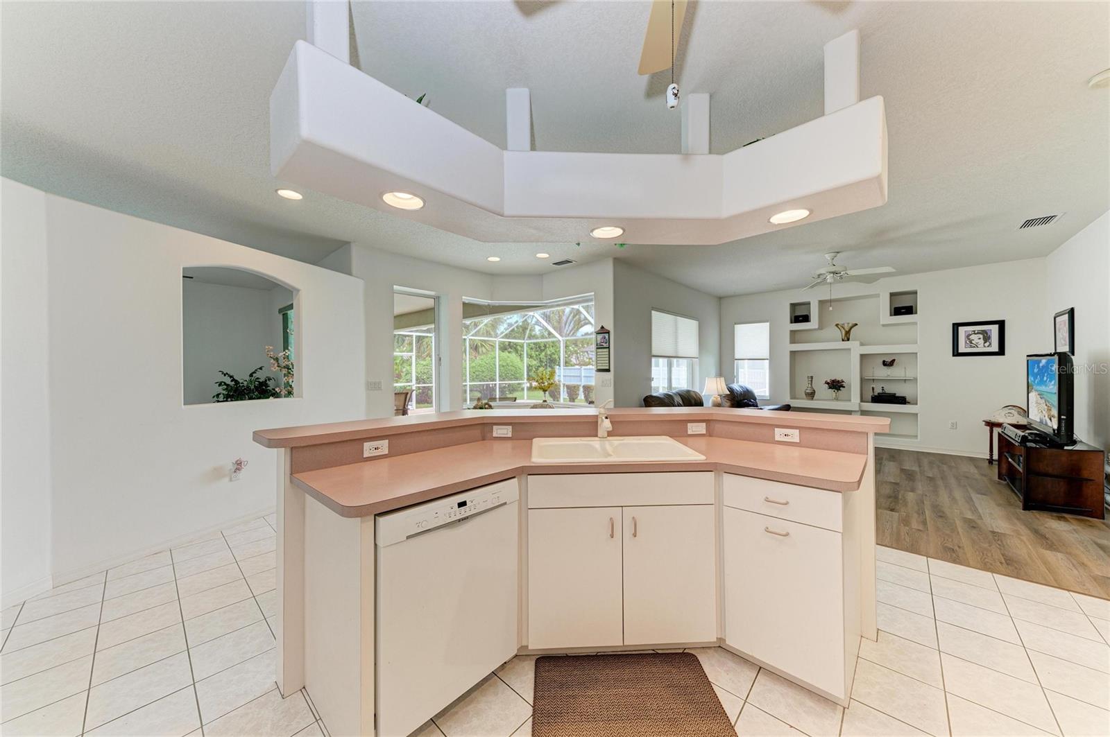 BAY OAKS ESTATES - Residential
