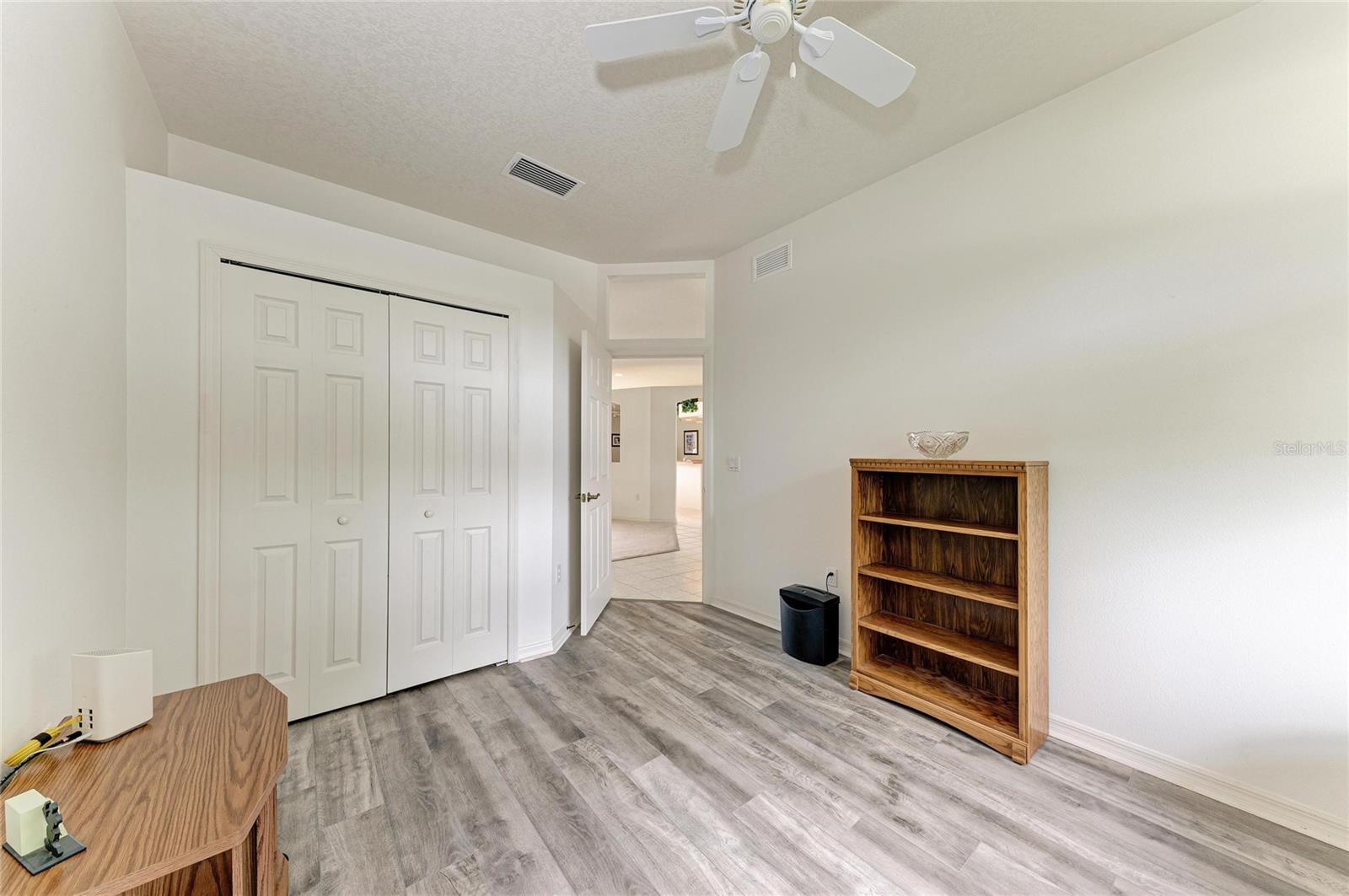 BAY OAKS ESTATES - Residential