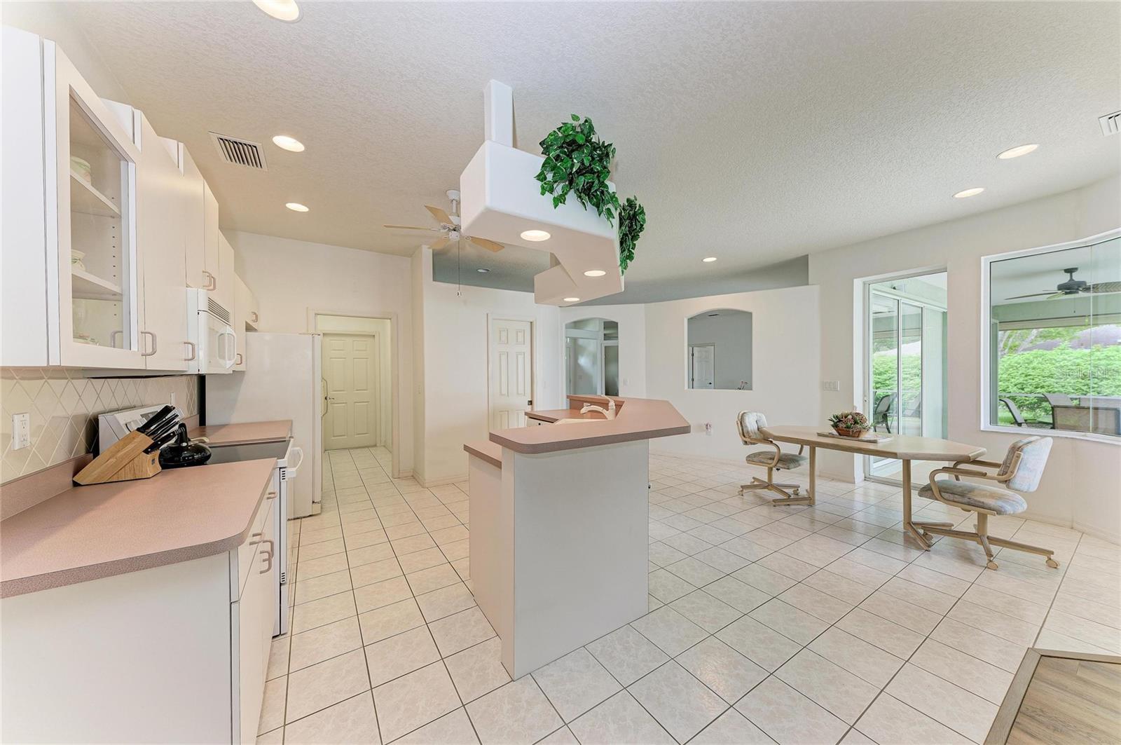 BAY OAKS ESTATES - Residential