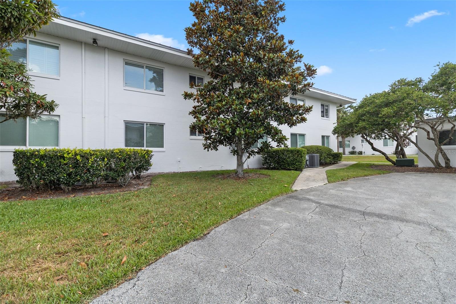 LAKE MAITLAND TERRACE APTS - Residential