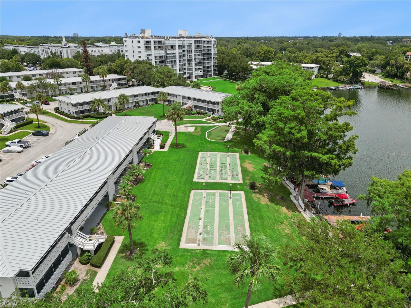 LAKE MAITLAND TERRACE APTS - Residential