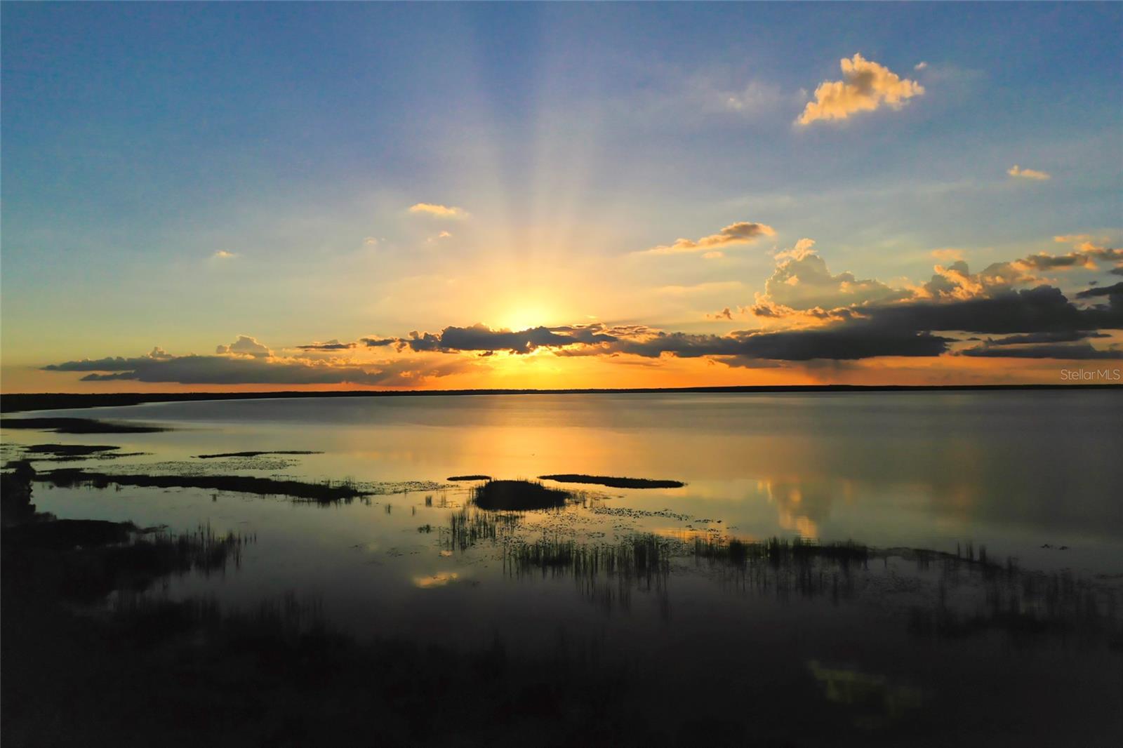 INDIAN LAKE ESTATES - Land