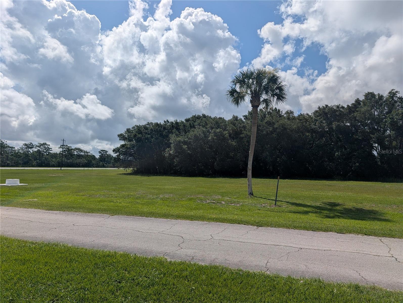 INDIAN LAKE ESTATES - Land