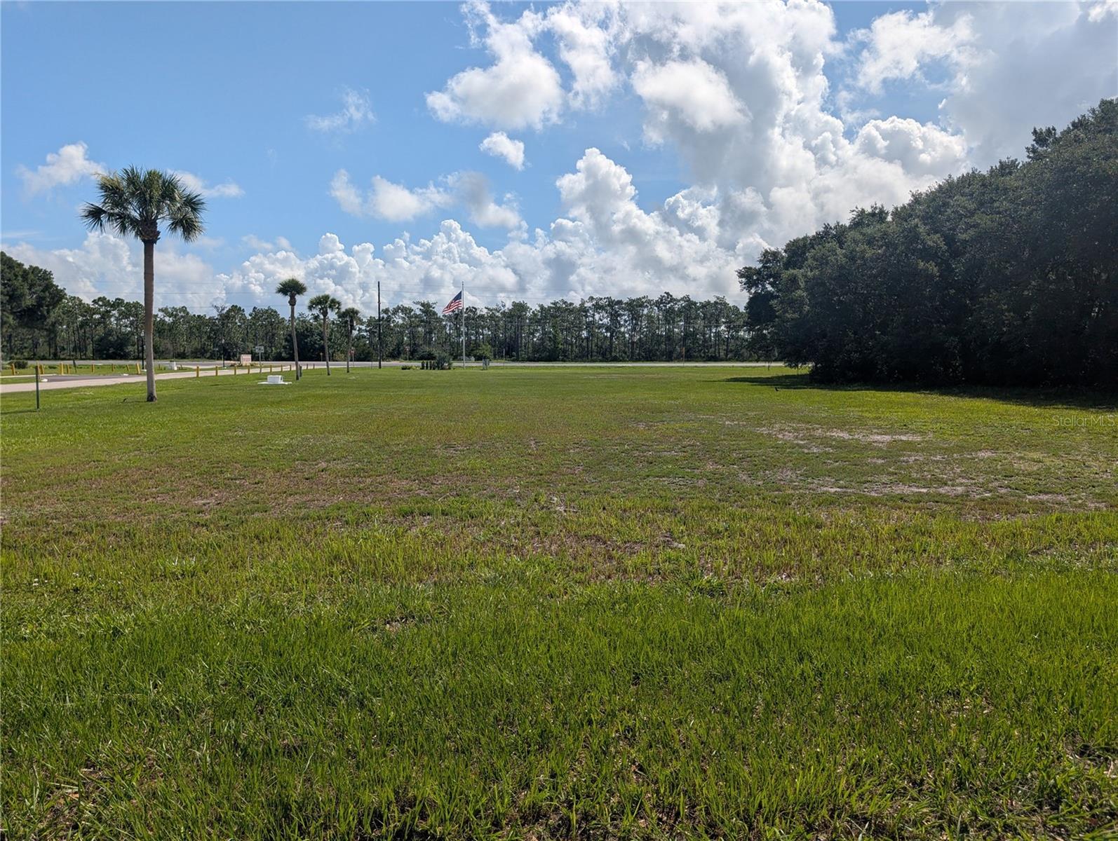 INDIAN LAKE ESTATES - Land