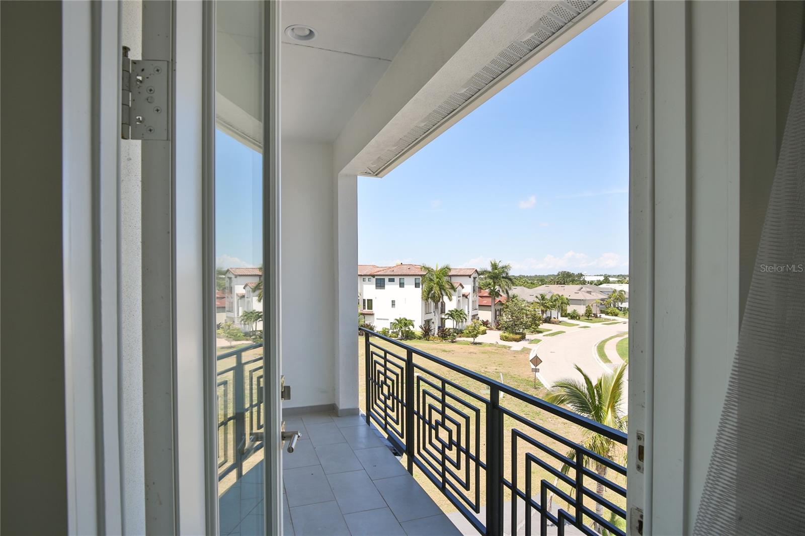 LEGENDS BAY - Residential