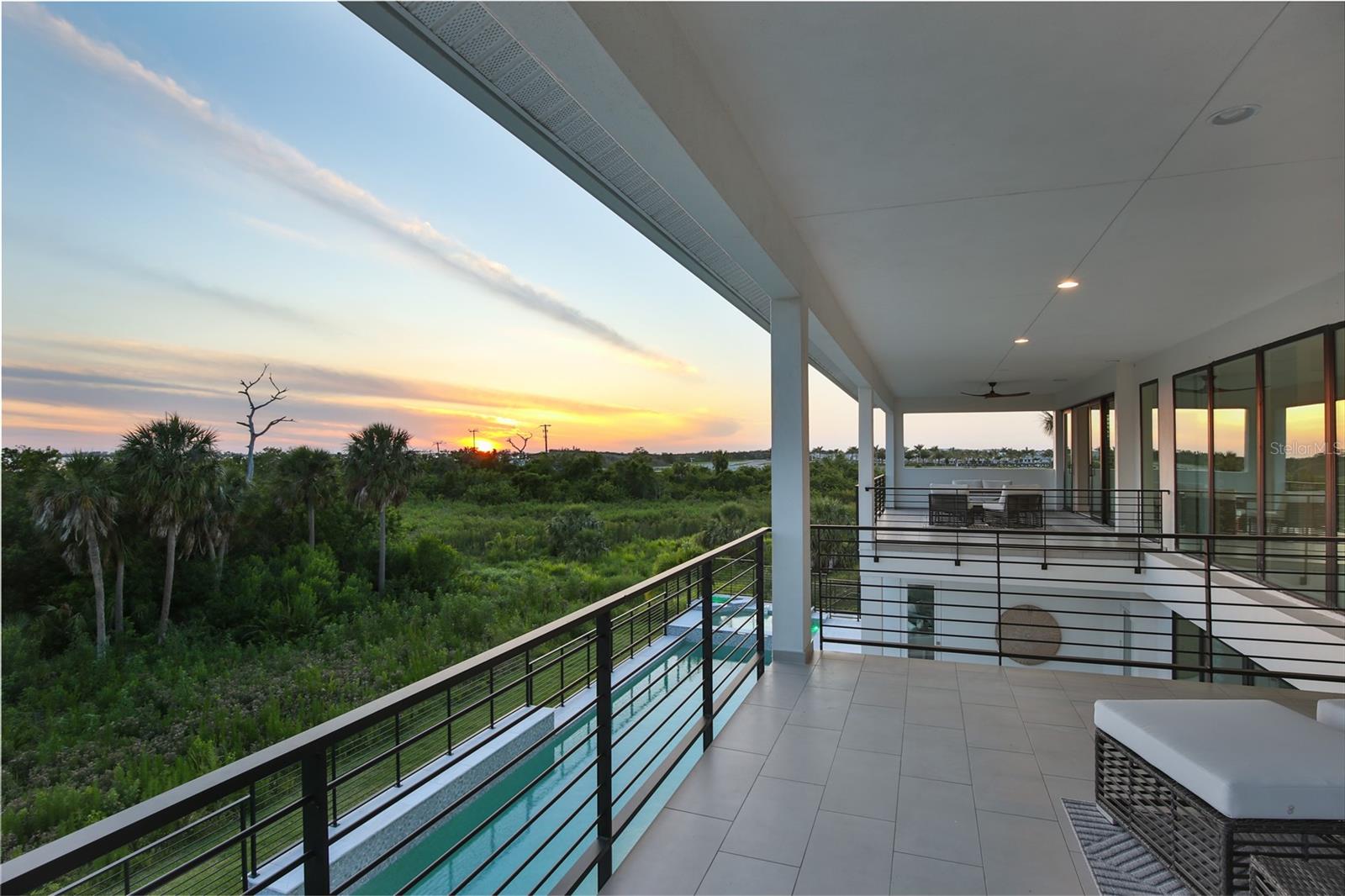 LEGENDS BAY - Residential