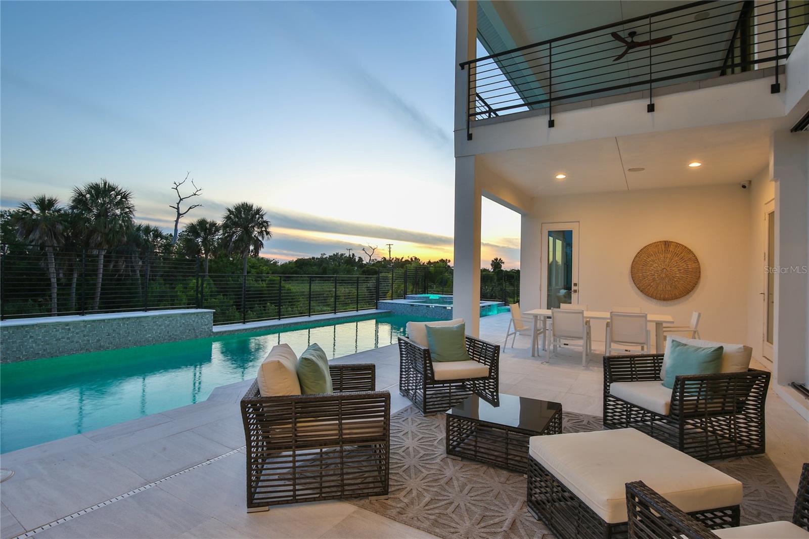LEGENDS BAY - Residential