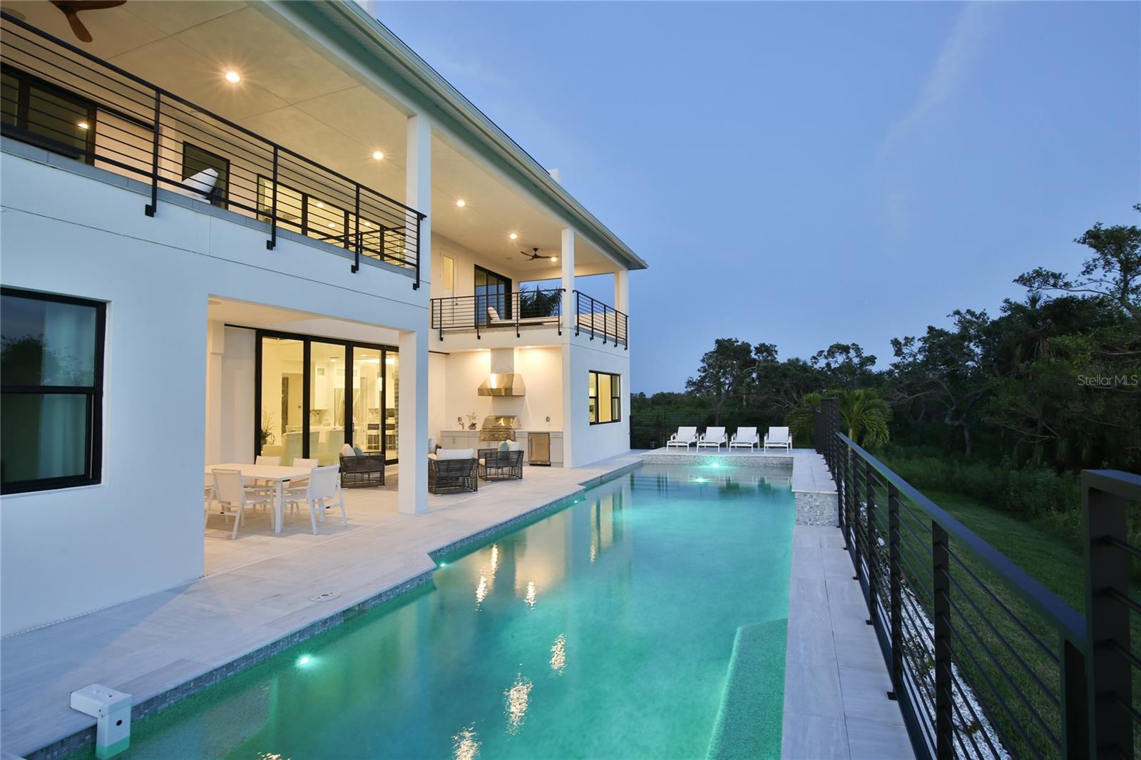 LEGENDS BAY - Residential