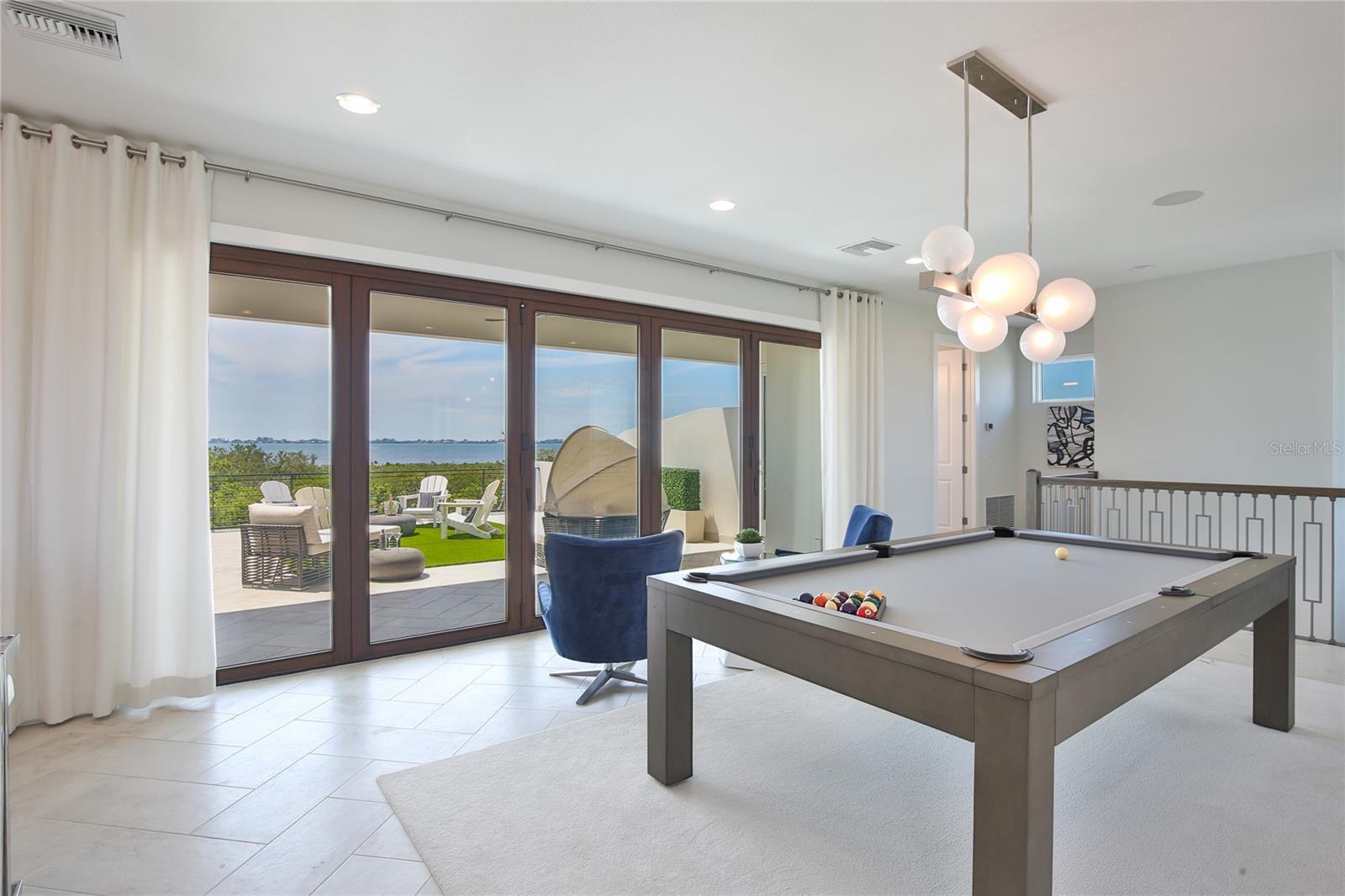 LEGENDS BAY - Residential
