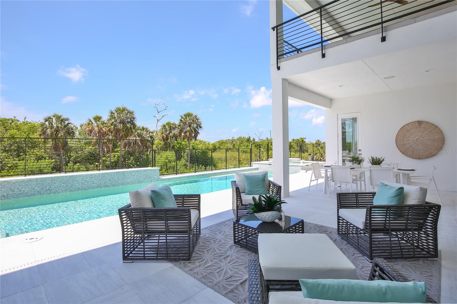 LEGENDS BAY - Residential
