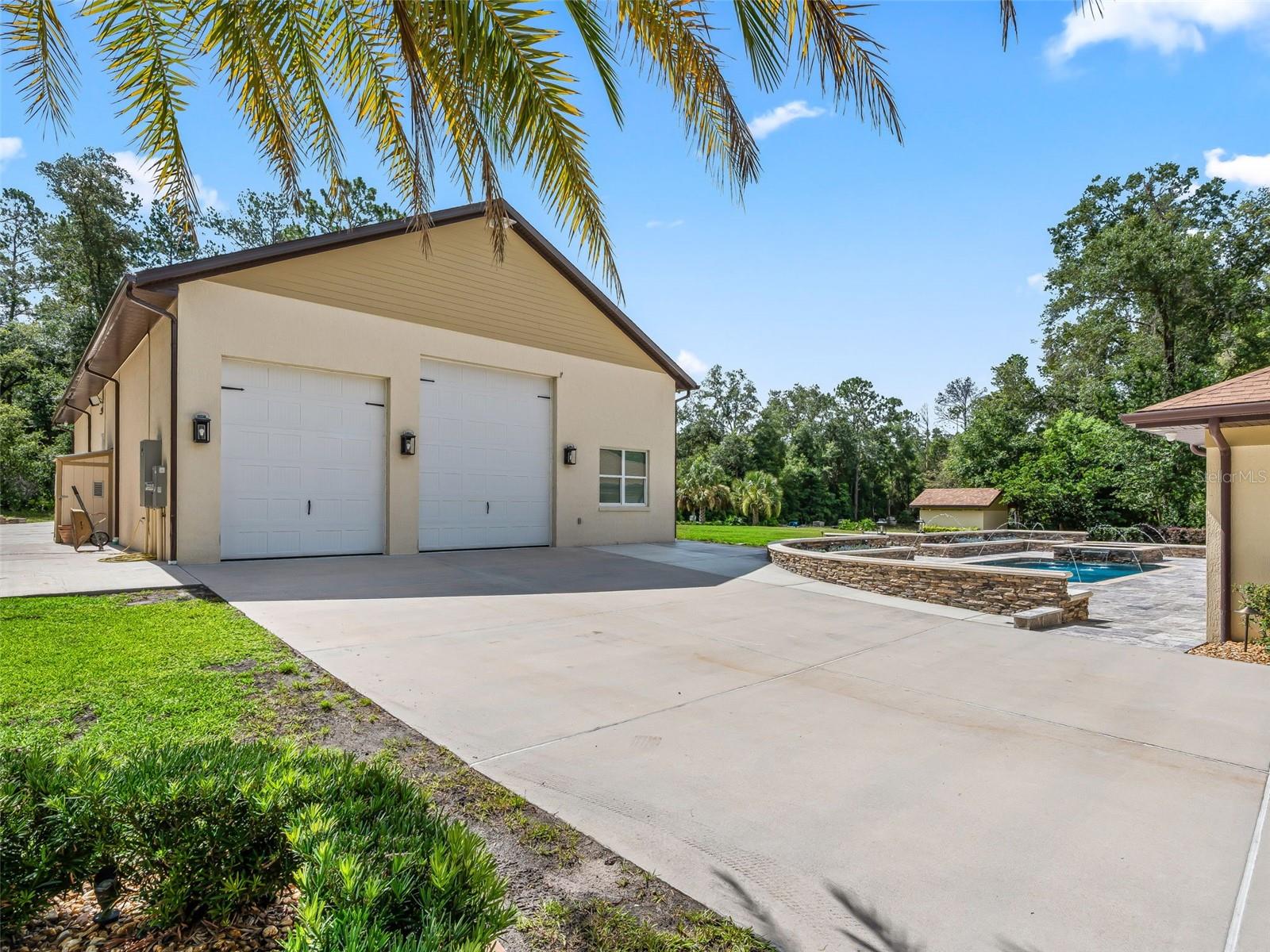 RAINBOW SPRINGS - Residential