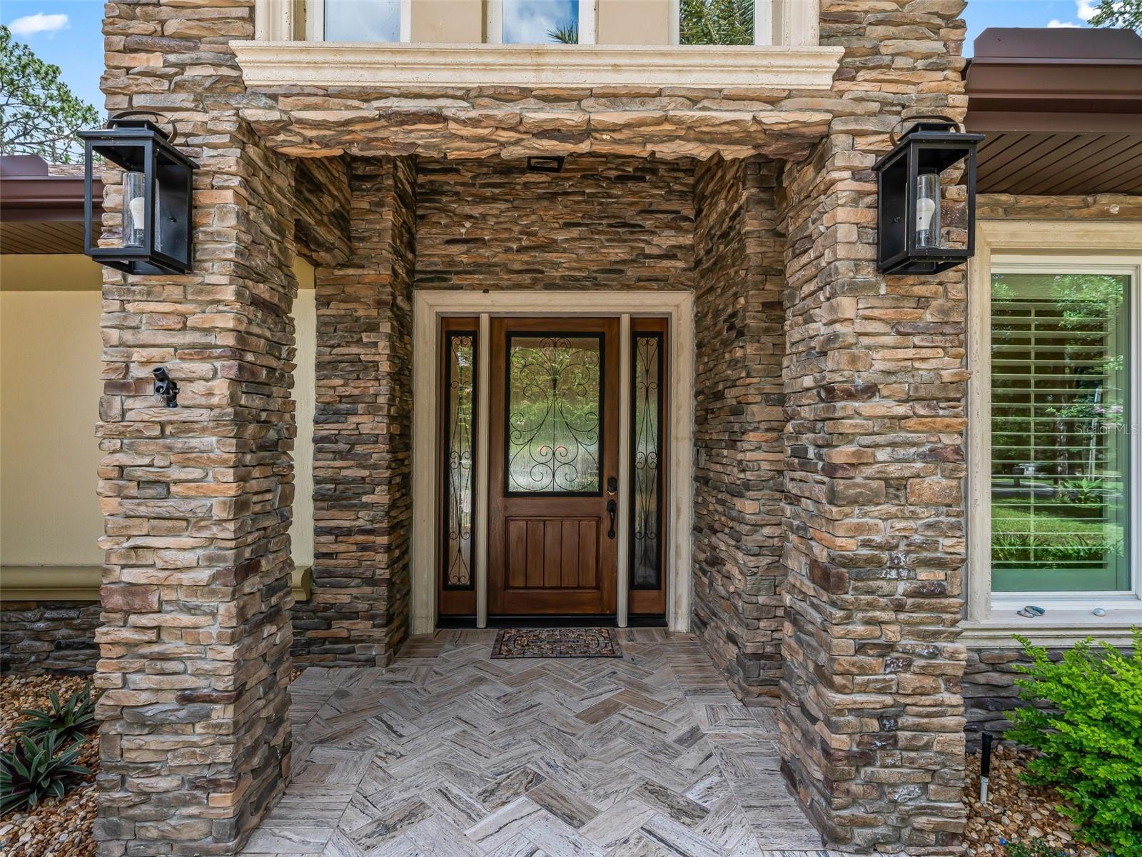 RAINBOW SPRINGS - Residential