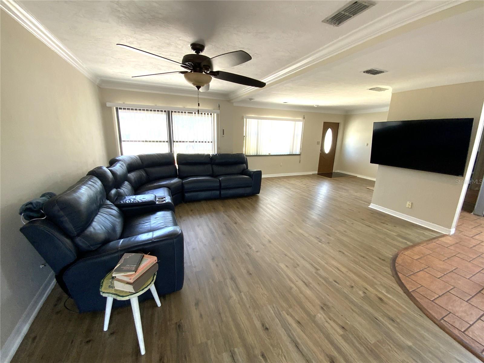 KENNETH CITY - Residential